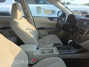 2011 Subaru Impreza 5-Door 2.5i Premium Hatchback w/Power Moonroof Value Pkg - miniatura 8