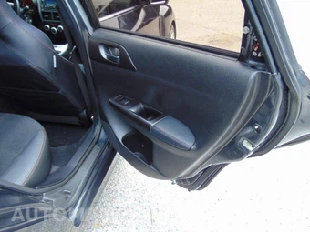 2011 Subaru Impreza WRX STi Sedan - miniatura 22