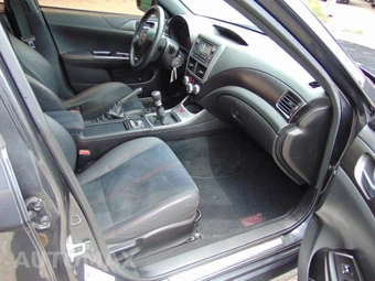 2011 Subaru Impreza WRX STi Sedan - miniatura 24