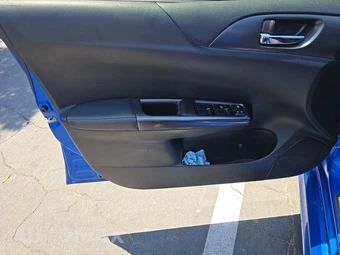 2011 Subaru Impreza WRX STi Wagon - miniatura 9