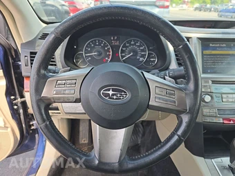 2011 Subaru Legacy 3.6R Limited w/Power Moonroof & Navigation - miniatura 10