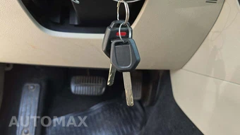 2011 Subaru Legacy 3.6R Limited w/Power Moonroof & Navigation - miniatura 18
