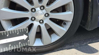 2011 Subaru Legacy 3.6R Limited w/Power Moonroof & Navigation - miniatura 40