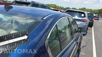 2011 Subaru Legacy 3.6R Limited w/Power Moonroof & Navigation - miniatura 44