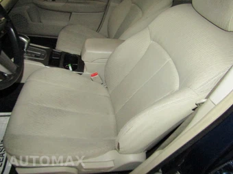 2011 Subaru Outback 2.5i – miniatura 10