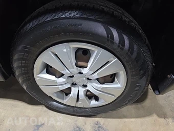 2011 Subaru Outback 2.5i – miniatura 11