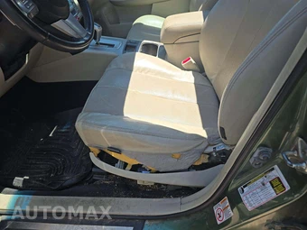 2011 Subaru Outback 2.5i Limited w/Power Moonroof & Navigation - miniatura 21