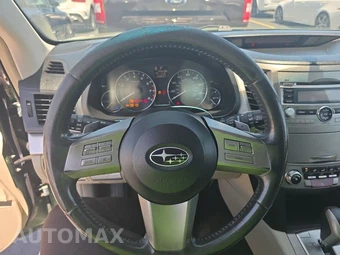 2011 Subaru Outback 2.5i Premium w/All Weather Pkg & Power Moonroof - miniatura 10