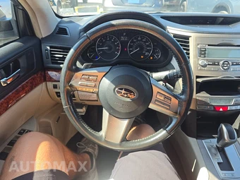 2011 Subaru Outback 3.6R Limited – miniatura 10