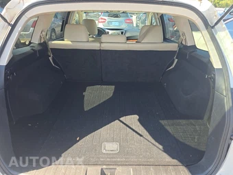 2011 Subaru Outback 3.6R Limited – miniatura 17