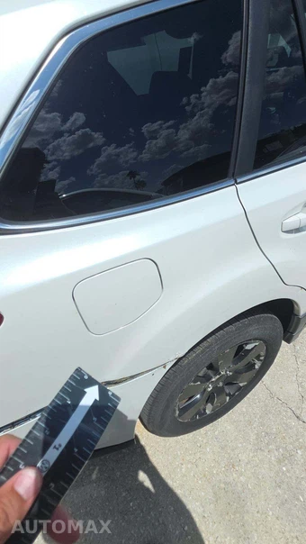 2011 Subaru Outback 3.6R Limited – miniatura 28
