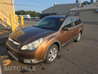 2011 Subaru Outback 3.6R Limited w/Power Moonroof & Navigation