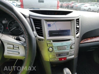 2011 Subaru Outback 3.6R Limited w/Power Moonroof & Navigation – miniatura 11