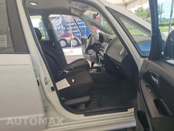 2011 Suzuki SX4 SportBack Hatchback – miniatura 15