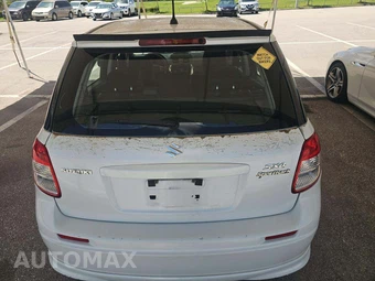 2011 Suzuki SX4 SportBack Hatchback – miniatura 21