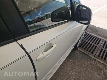 2011 Suzuki SX4 SportBack Hatchback – miniatura 26