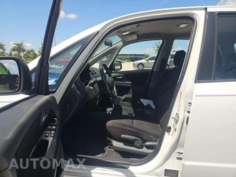 2011 Suzuki SX4 SportBack Hatchback – miniatura 3