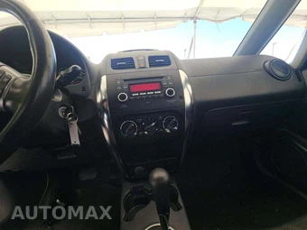 2011 Suzuki SX4 SportBack Hatchback – miniatura 7