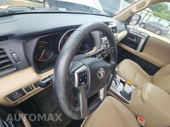 2011 Toyota 4Runner SR5 – miniatura 24