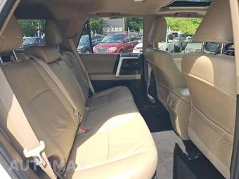 2011 Toyota 4Runner SR5 – miniatura 13