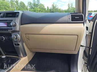 2011 Toyota 4Runner SR5 – miniatura 16