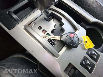 2011 Toyota 4Runner SR5 - miniatura 5