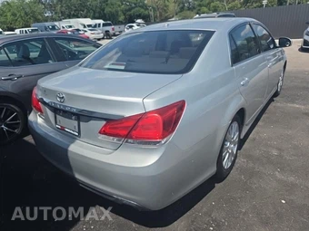 2011 Toyota Avalon – miniatura 4