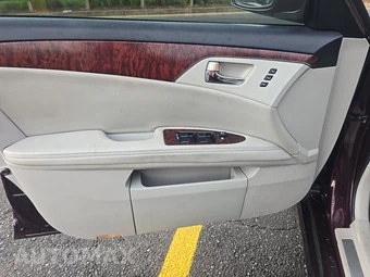 2011 Toyota Avalon Limited - miniatura 9