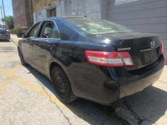 2011 Toyota Camry – miniatura 2