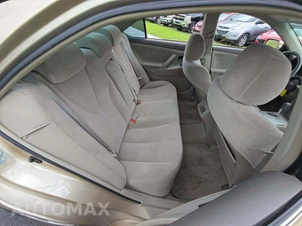 2011 Toyota Camry LE – miniatura 16