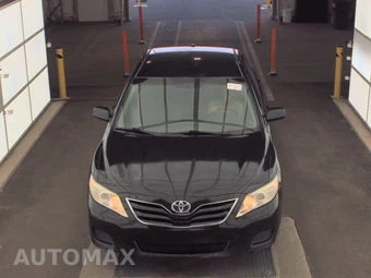 2011 Toyota Camry LE - miniatura 2