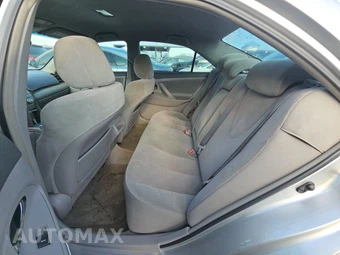 2011 Toyota Camry LE – miniatura 19
