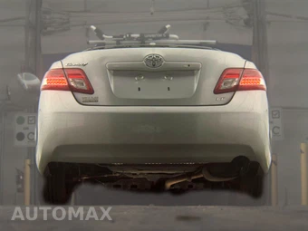 2011 Toyota Camry LE – miniatura 7