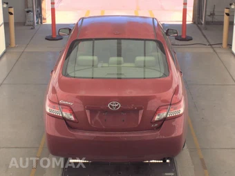 2011 Toyota Camry LE – miniatura 5