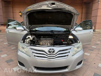 2011 Toyota Camry LE - miniatura 13