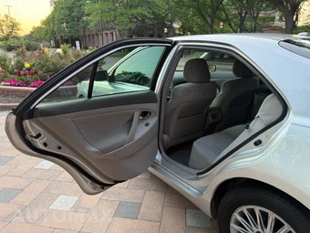 2011 Toyota Camry LE - miniatura 33