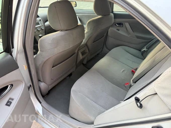 2011 Toyota Camry LE - miniatura 42