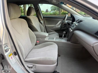 2011 Toyota Camry LE - miniatura 50