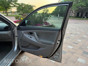2011 Toyota Camry LE - miniatura 54
