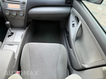 2011 Toyota Camry LE - miniatura 57