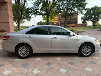 2011 Toyota Camry LE - miniatura 8