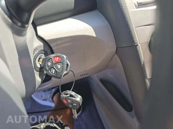 2011 Toyota Camry LE – miniatura 8
