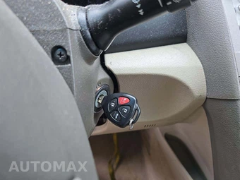 2011 Toyota Camry LE – miniatura 8