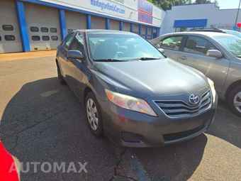 2011 Toyota Camry LE – miniatura 4