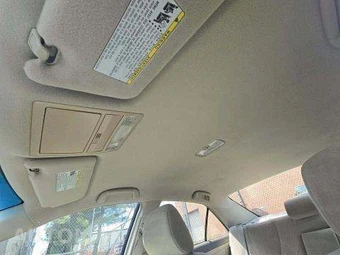 2011 Toyota Camry LE – miniatura 11
