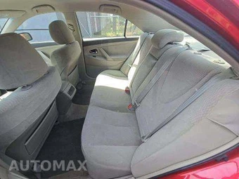 2011 Toyota Camry LE – miniatura 13