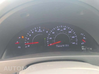 2011 Toyota Camry LE – miniatura 9