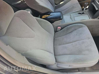 2011 Toyota Camry LE – miniatura 15