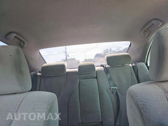 2011 Toyota Camry LE – miniatura 8