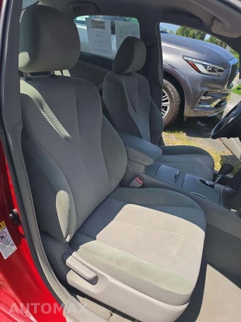 2011 Toyota Camry LE – miniatura 18